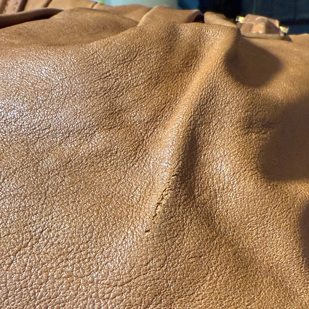 Tory Burch Leather Crossbody/Shoulder Hobo Bag - Picture 8 of 13